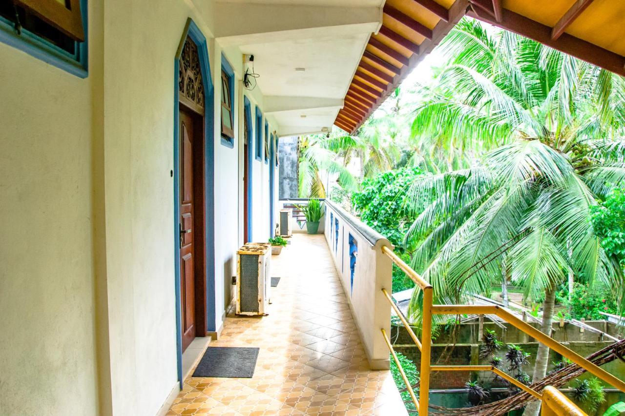 Hotel No Name Rest à Unawatuna Extérieur photo