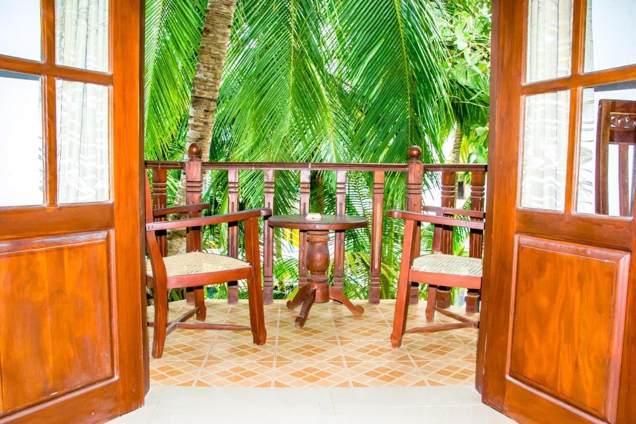 Hotel No Name Rest à Unawatuna Extérieur photo