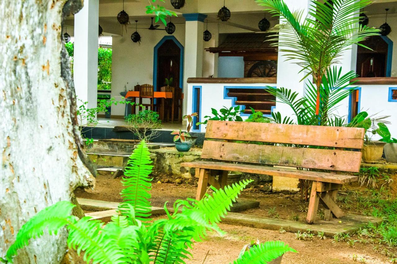 Hotel No Name Rest à Unawatuna Extérieur photo
