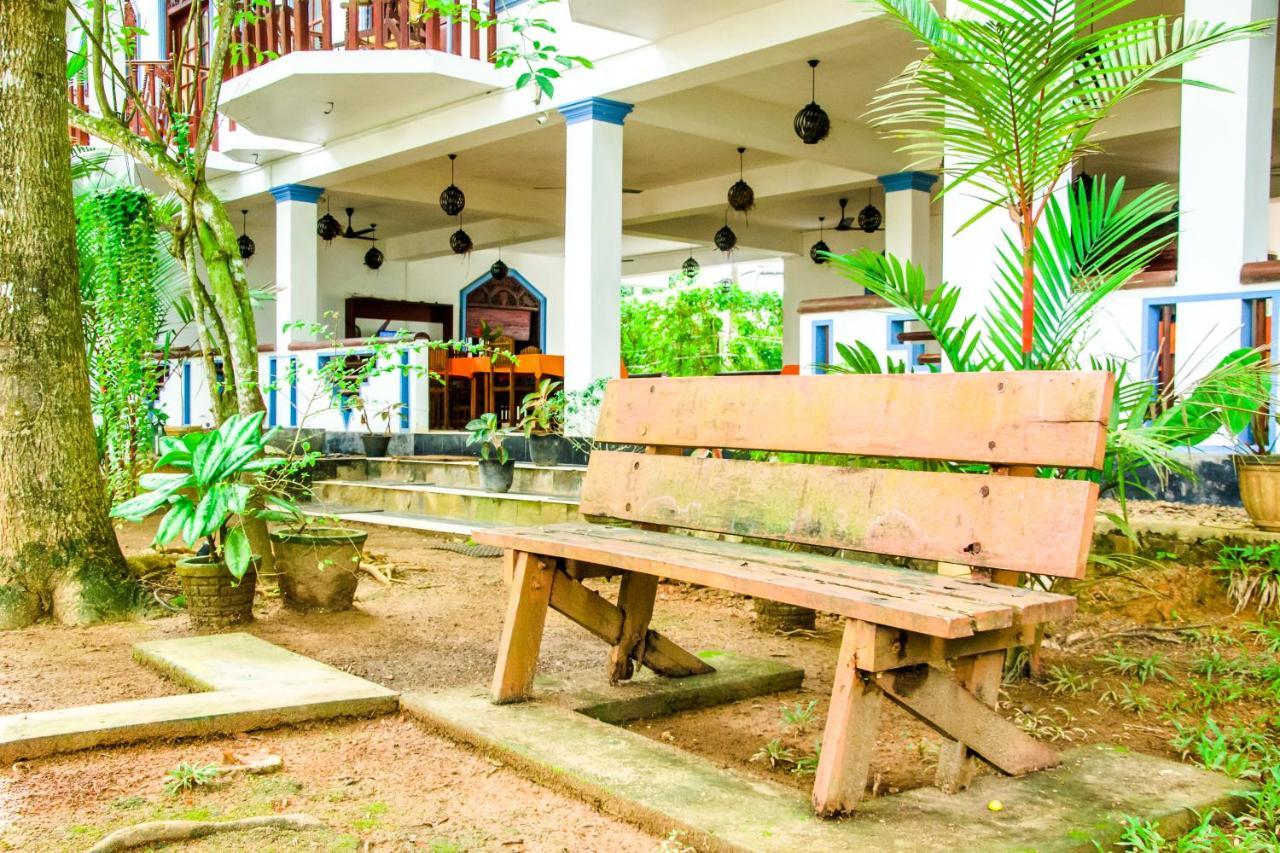 Hotel No Name Rest à Unawatuna Extérieur photo